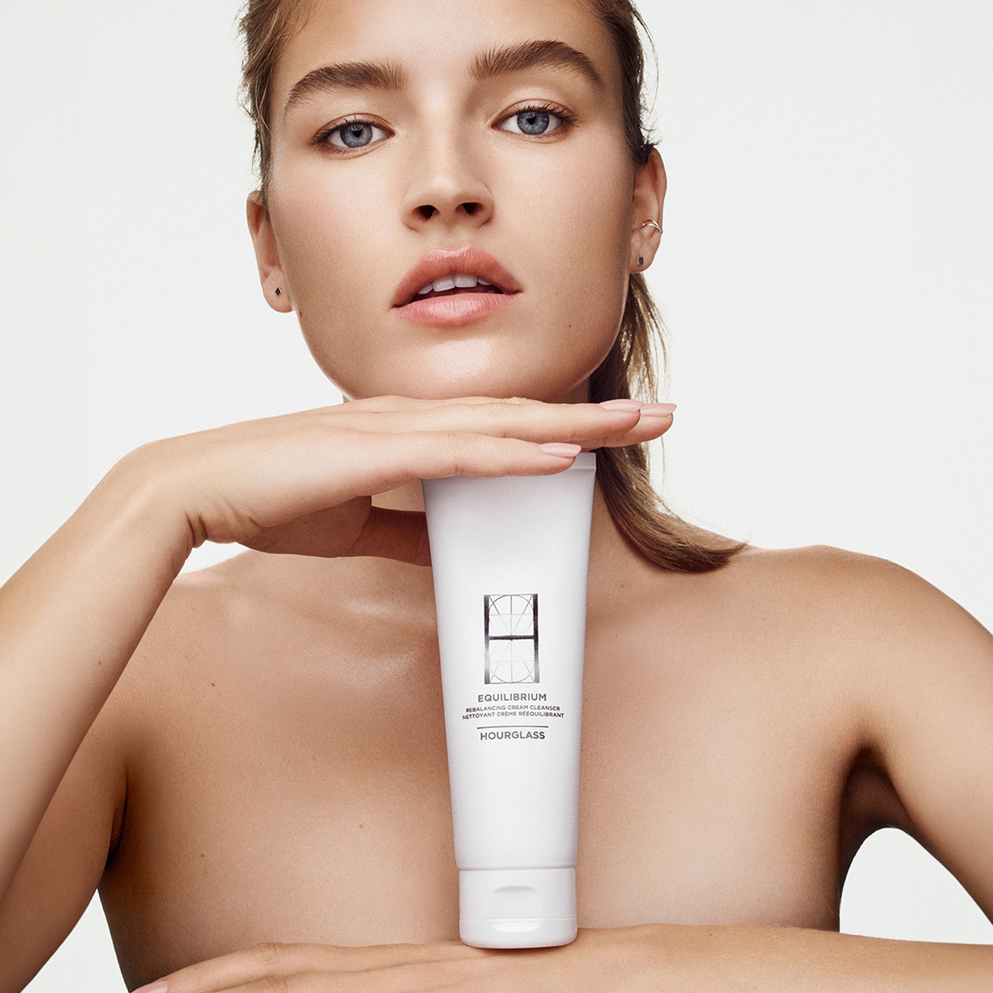 Equilibrium Rebalancing Cream Cleanser - Image 3