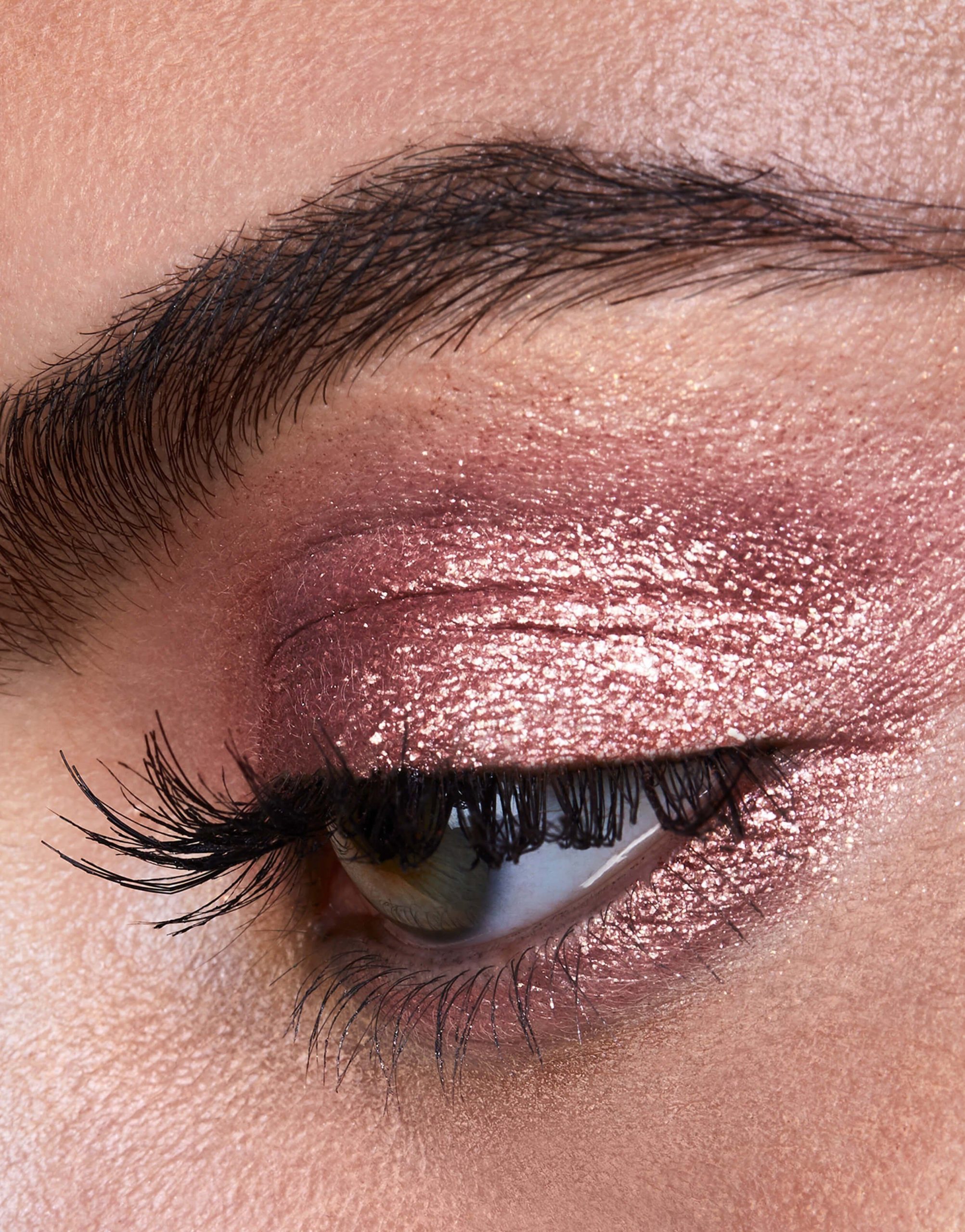 Scattered Light? Glitter Eyeshadow - Image 3